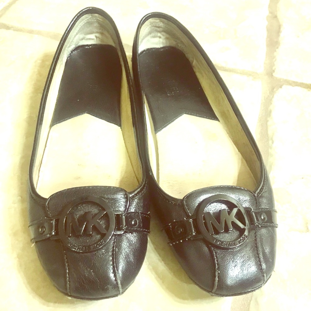 Michael Kors black flats